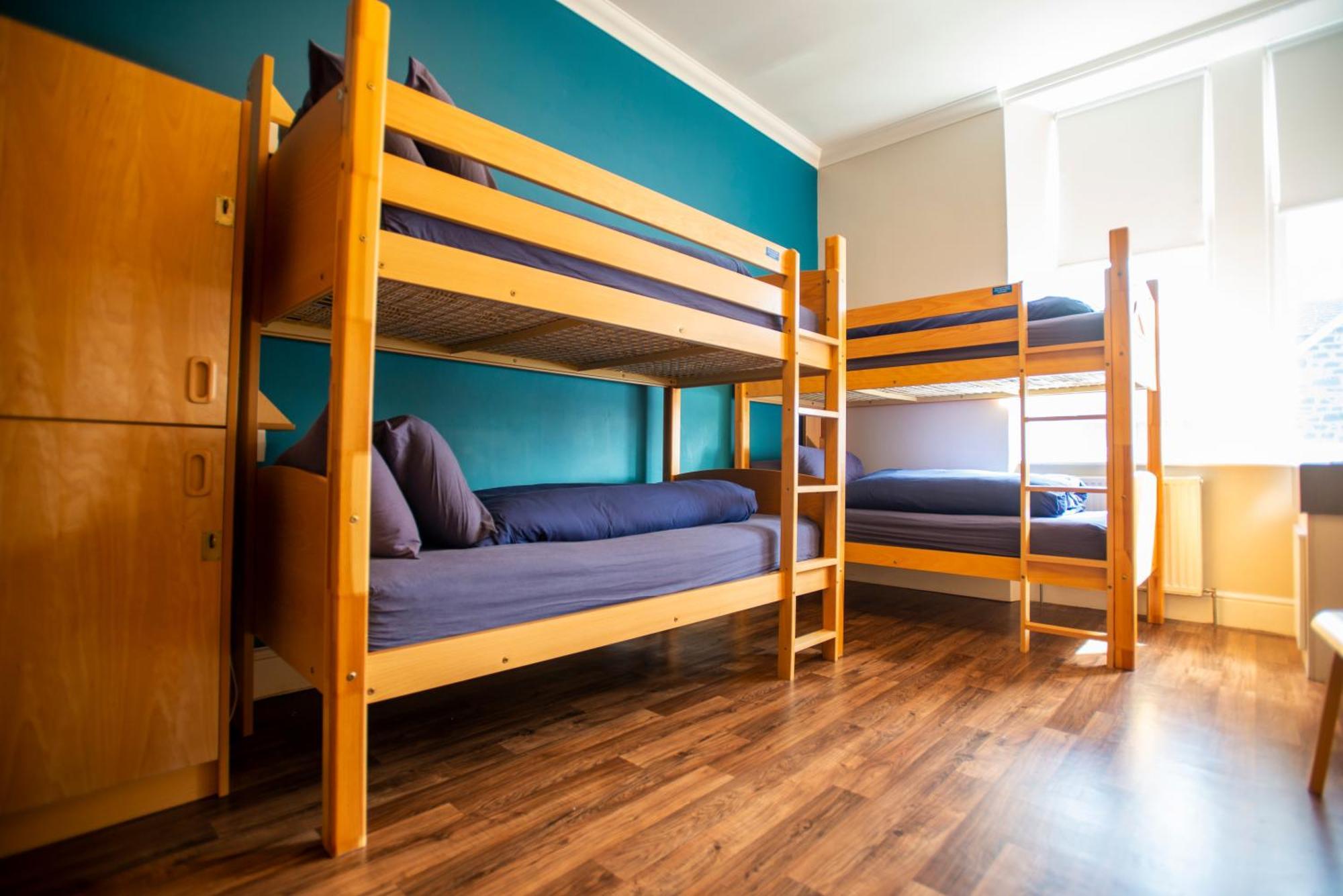 Oban Youth Hostel Zewnętrze zdjęcie A typical room at the hostel